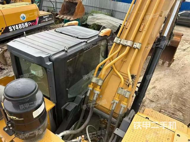 駕駛室頂部（整機(jī)外觀）