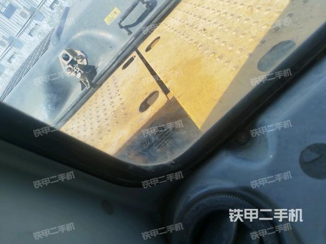 駕駛室左后45度（駕駛室部分）