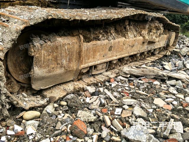 左側(cè)履帶整體?（行走機構(gòu)）