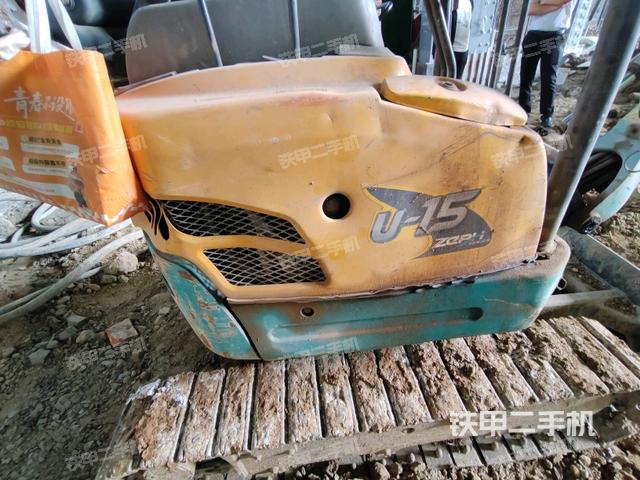 ?駕駛室正側(cè)（駕駛室部分）