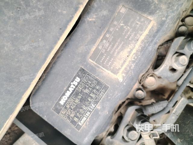 回轉(zhuǎn)馬達和主控閥（整機外觀）