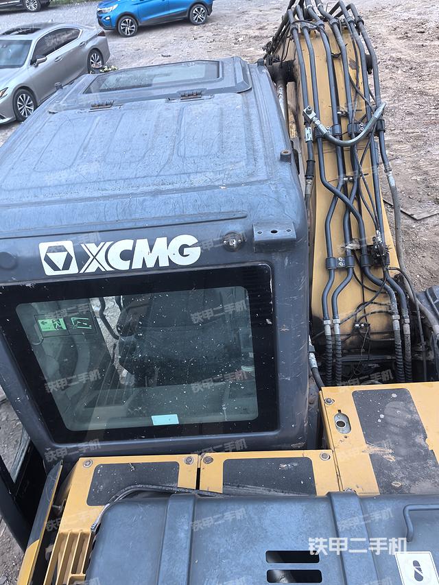 驾驶室顶部（整机外观）