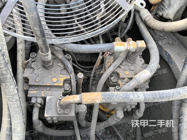 回轉(zhuǎn)馬達(dá)（上車部件）