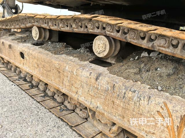 右側(cè)履帶整體（行走機(jī)構(gòu)）