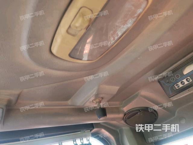 座椅后部（駕駛室部分）