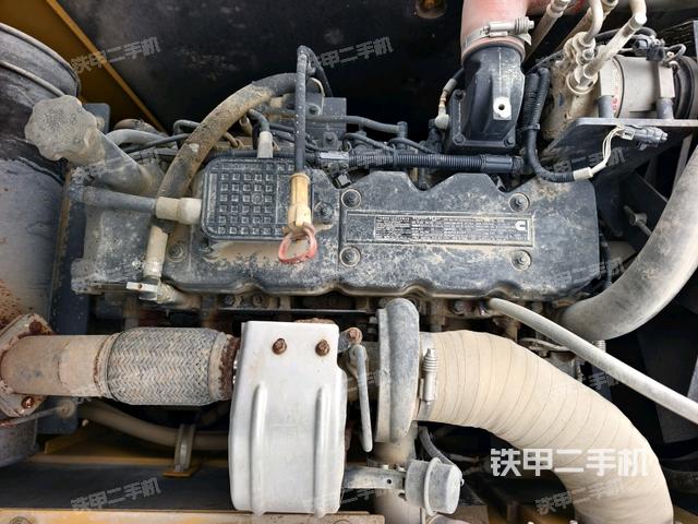 氣門室蓋螺絲特寫（上車部件）