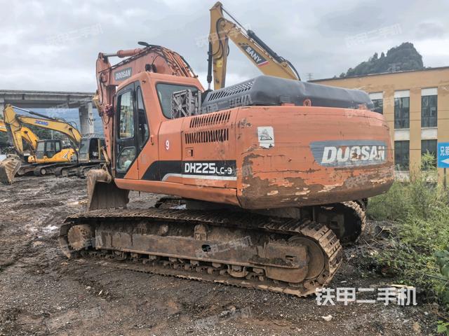 右后45（整機外觀）