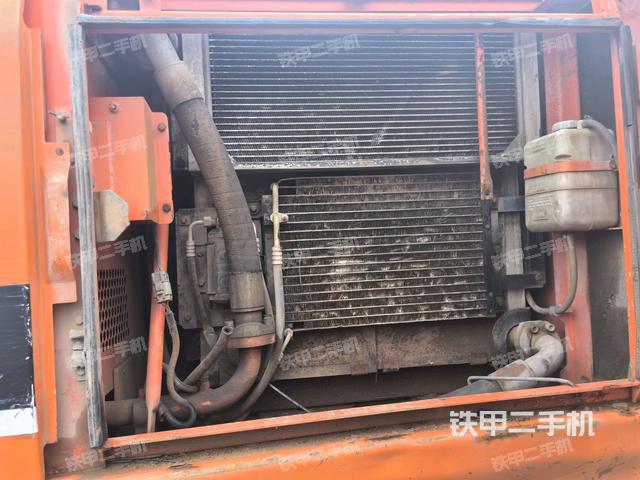 散熱器正面（大件艙室）