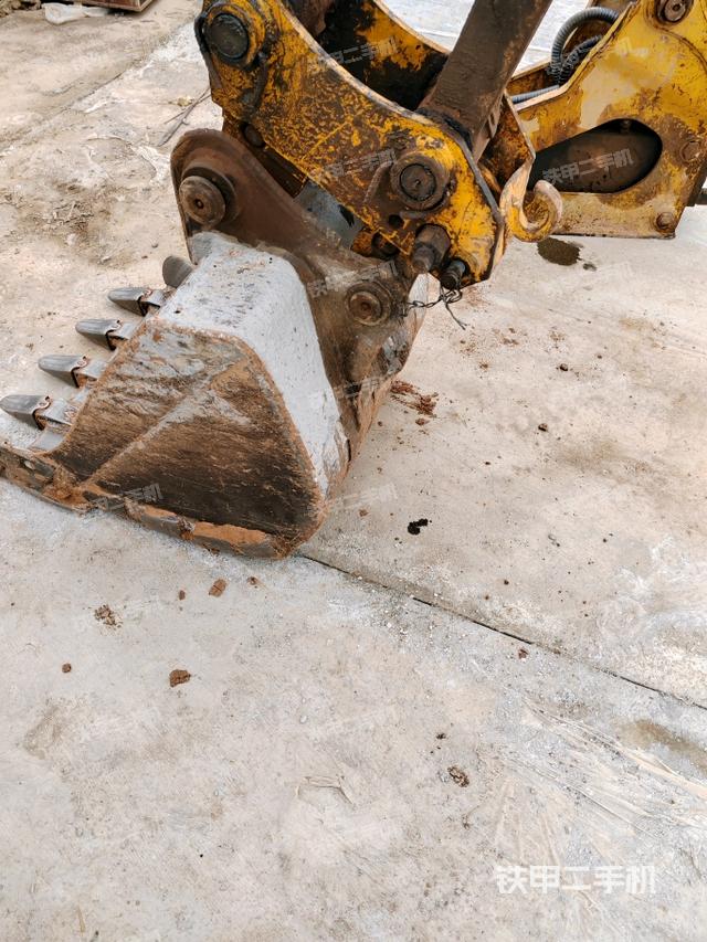 鏟斗右后整體（工作和回轉(zhuǎn)裝置）