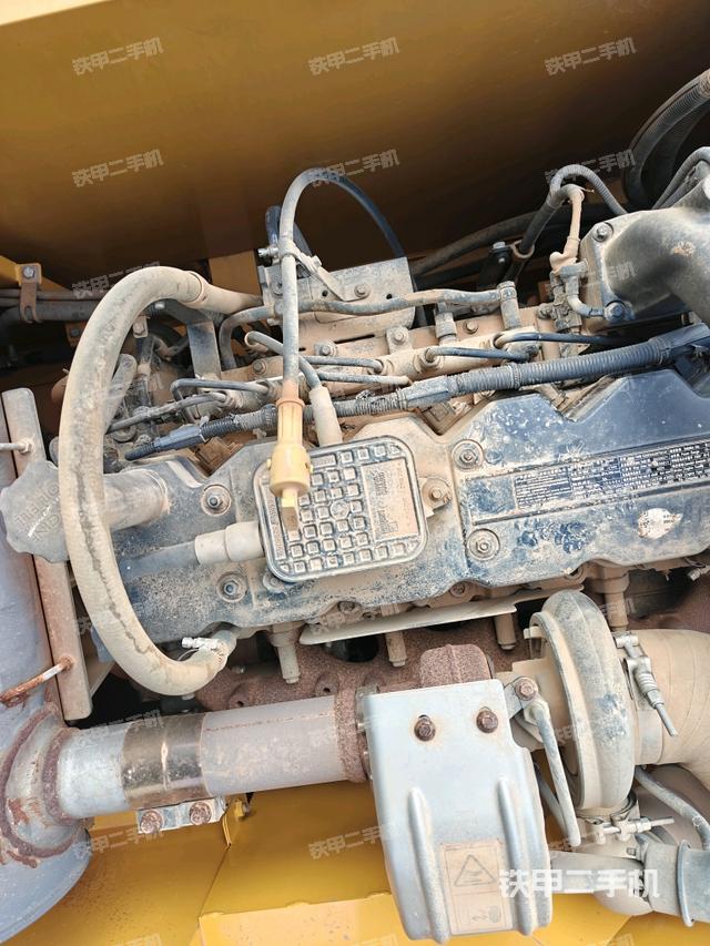 駕駛室頂部俯視（上車部件）