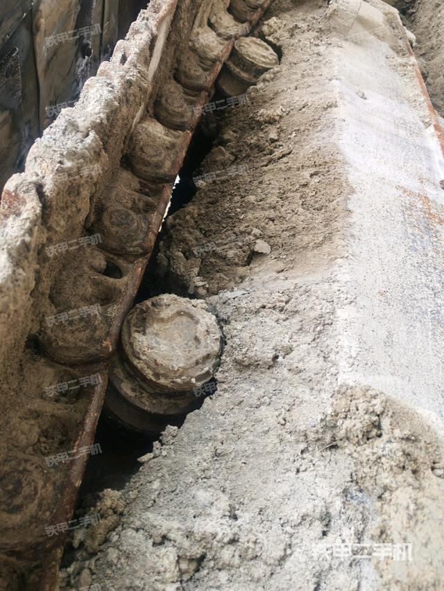 右側(cè)行走馬達(dá)蓋板（行走機(jī)構(gòu)）