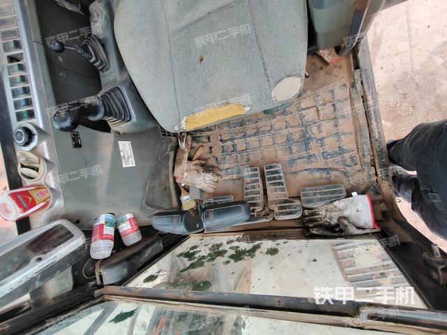 座椅后部（駕駛室部分）