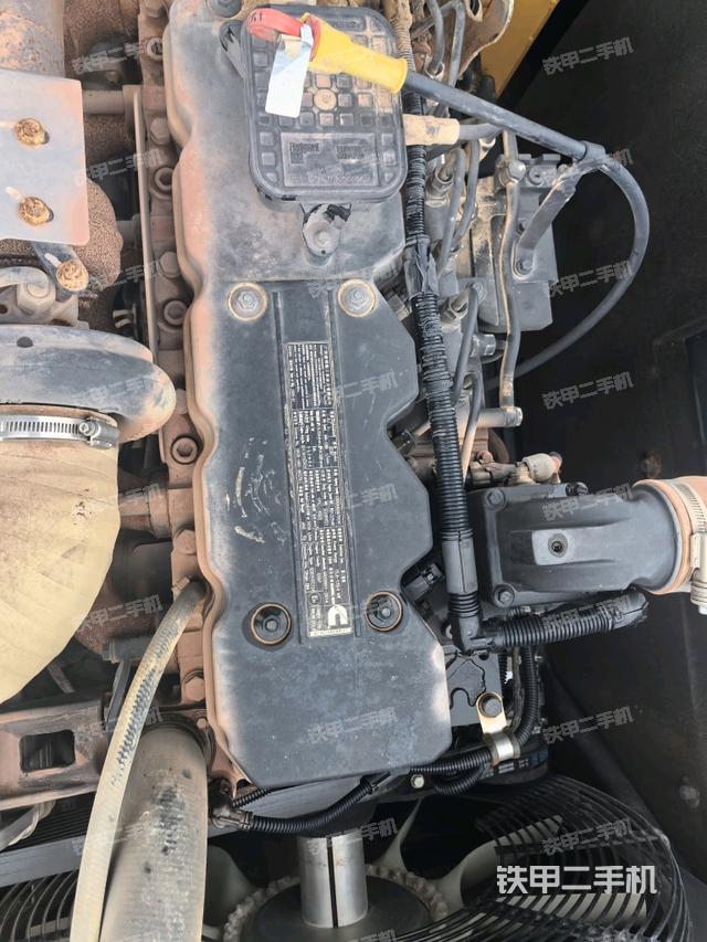 氣門室蓋螺絲特寫（上車部件）