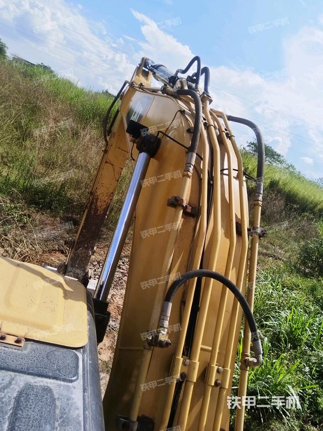 大臂根部?斜視（工作和回轉(zhuǎn)裝置）