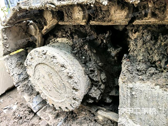 左侧行走马达盖板（行走机构）