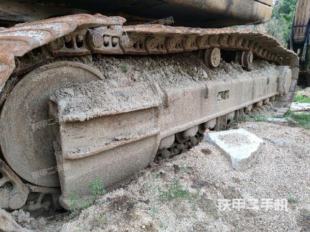 左側(cè)履帶整體?（行走機(jī)構(gòu)）