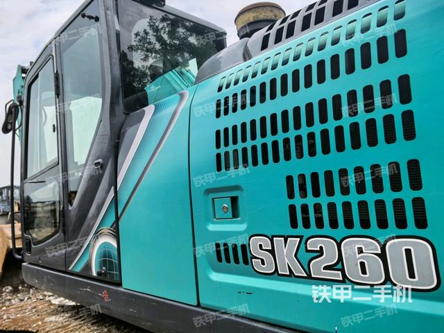 駕駛室左后45度（駕駛室部分）