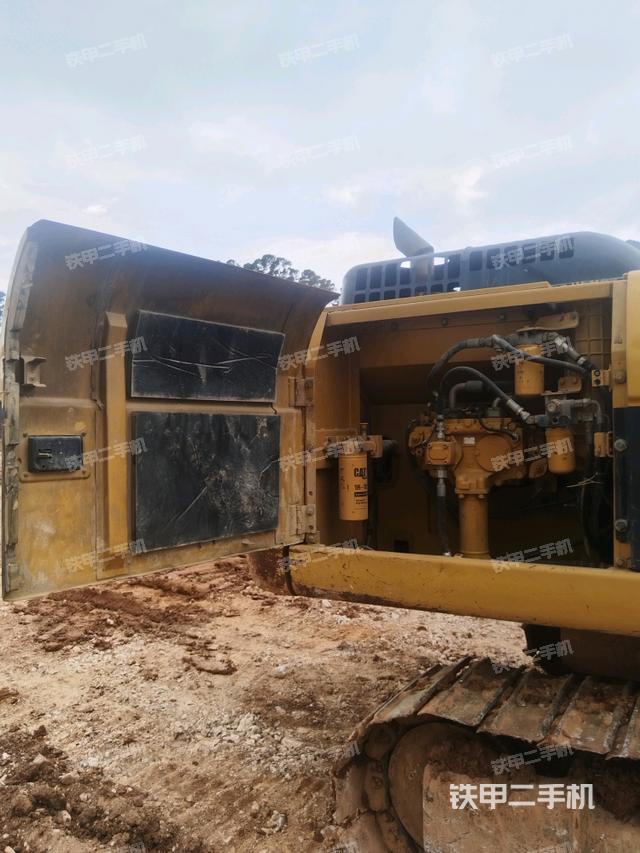 電瓶（大件艙室）