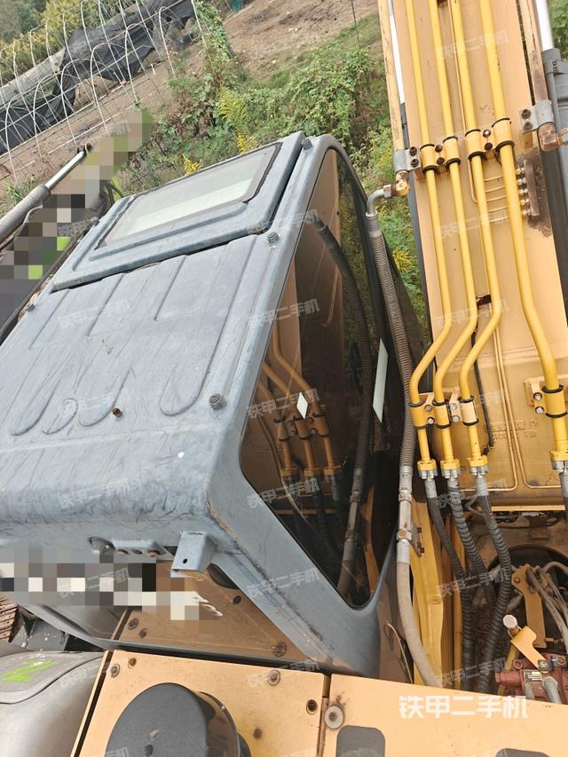 駕駛室頂部（整機(jī)外觀）