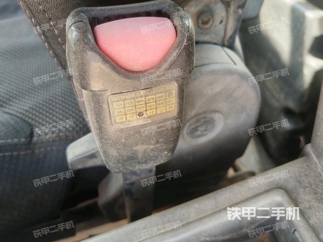 右側(cè)玻璃角標(biāo)（駕駛室部分）