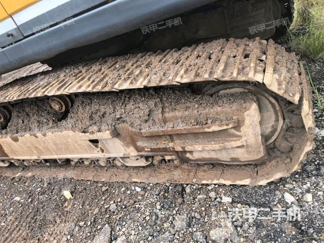 左導(dǎo)向輪（行走機(jī)構(gòu)）