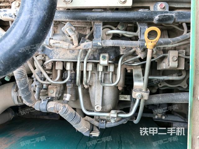 氣門室蓋螺絲特寫(上車部件) 氣門室蓋螺絲特寫(上車部件)
