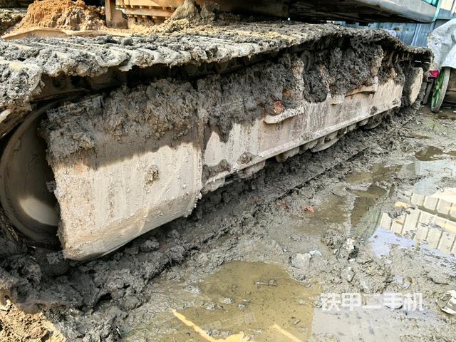 左侧履带整体 （行走机构）