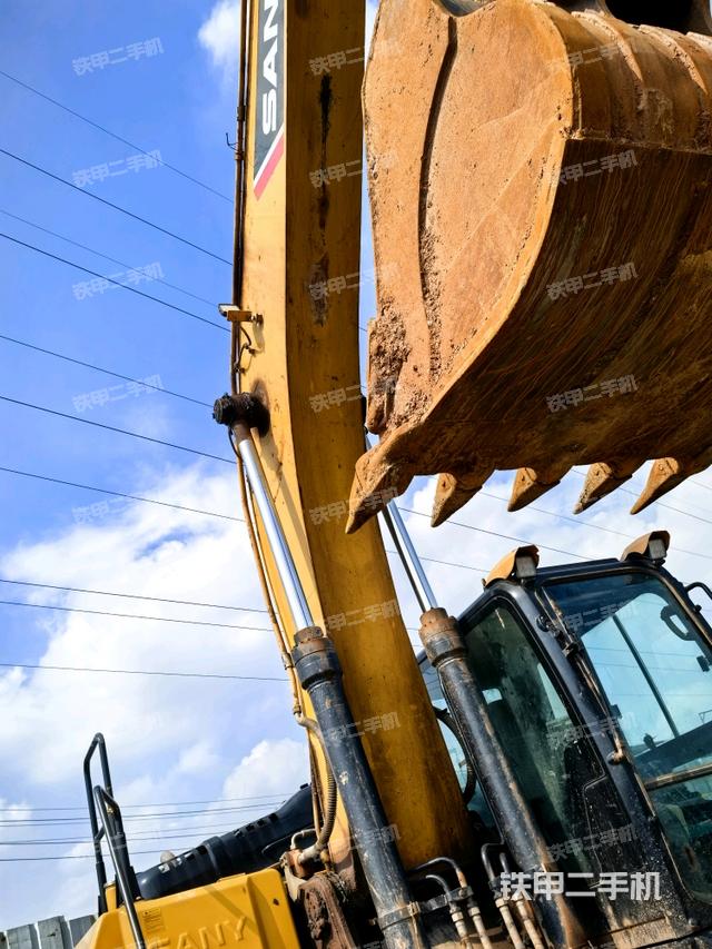 大臂整體?右側(cè)（工作和回轉(zhuǎn)裝置）