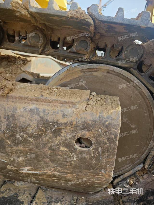 单侧履带整体（整机外观）