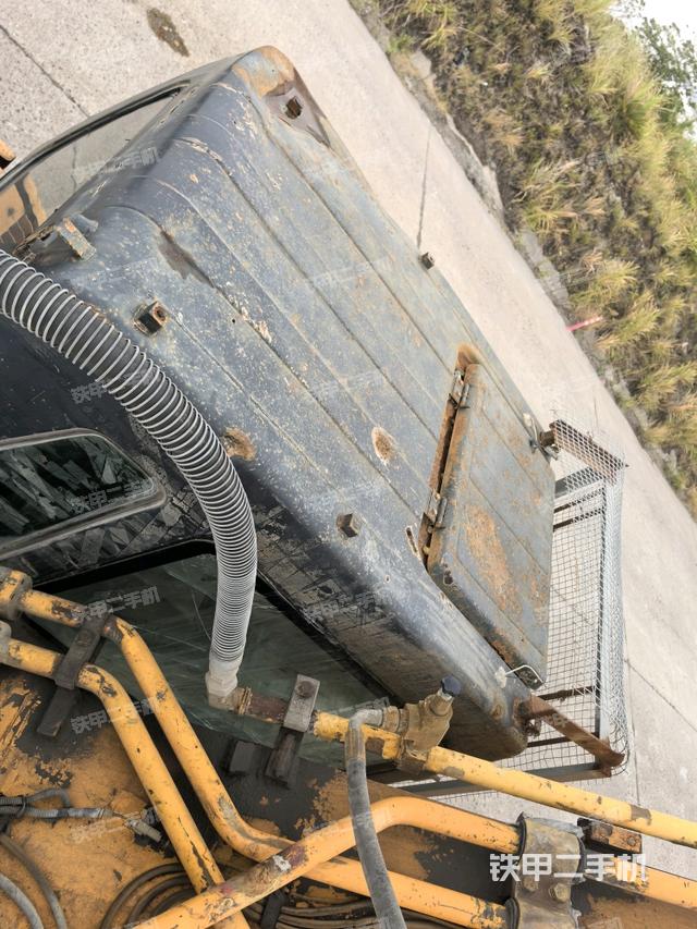 駕駛室頂部俯視（上車部件）