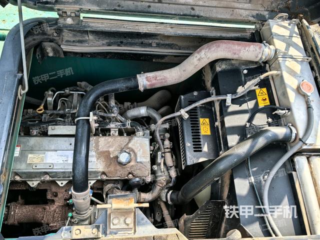 發(fā)動機室(上車部件) 發(fā)動機室(上車部件)