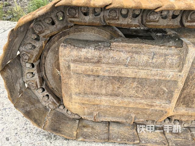 左驅(qū)動(dòng)輪（行走機(jī)構(gòu)）