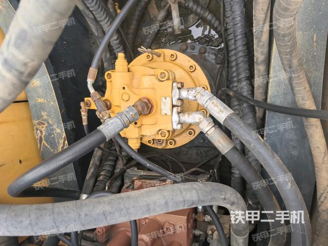 回轉(zhuǎn)馬達(dá)（上車部件）