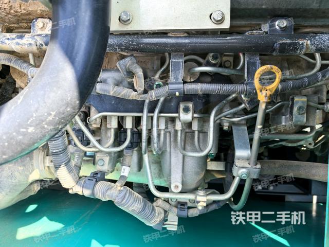 气门室盖螺丝特写（上车部件）