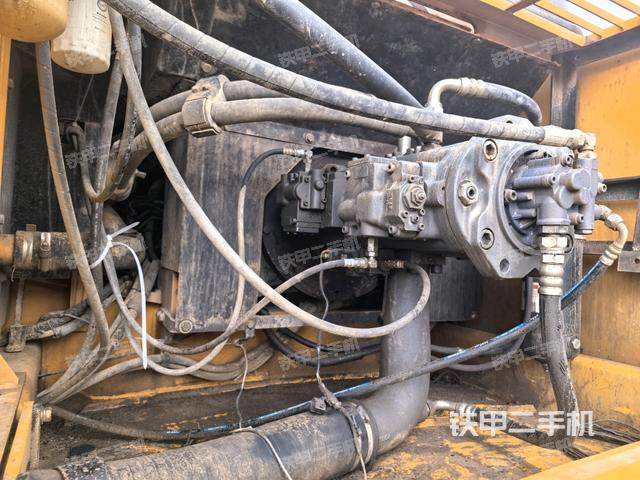 電瓶（大件艙室）