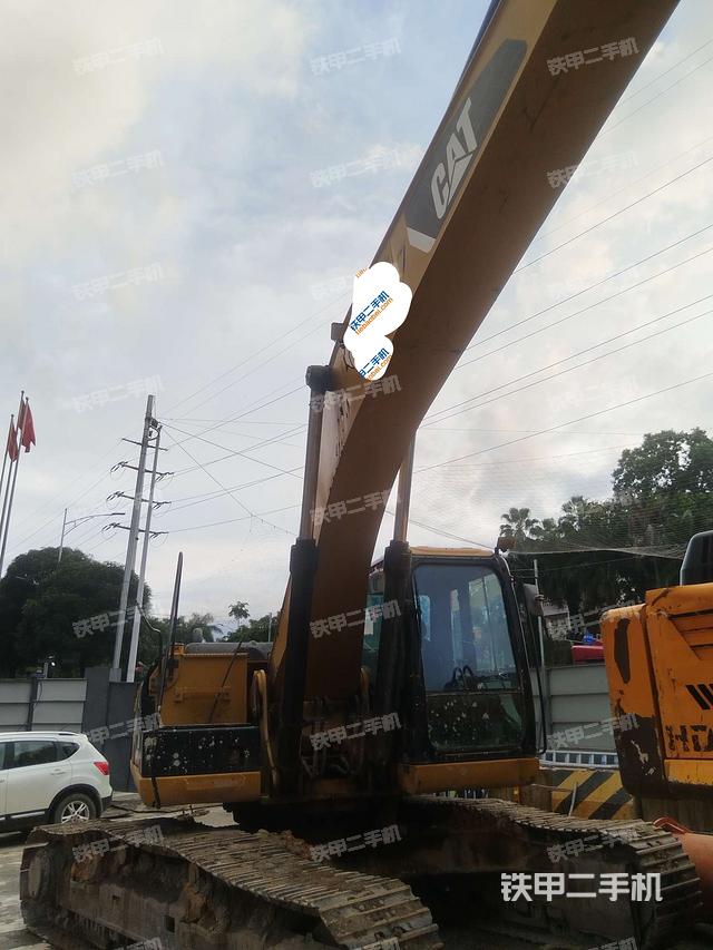 大臂根部?斜視（工作和回轉(zhuǎn)裝置）