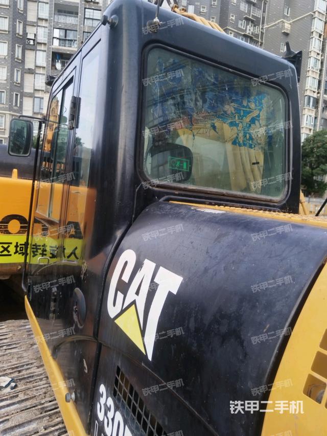 駕駛室正側(cè)（駕駛室部分）