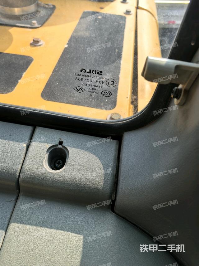 后窗玻璃角标（驾驶室部分）