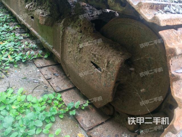 左側(cè)行走馬達蓋板(行走機構(gòu)) 左側(cè)行走馬達蓋板(行走機構(gòu))