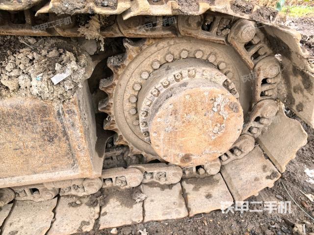 左側行走馬達蓋板（行走機構）