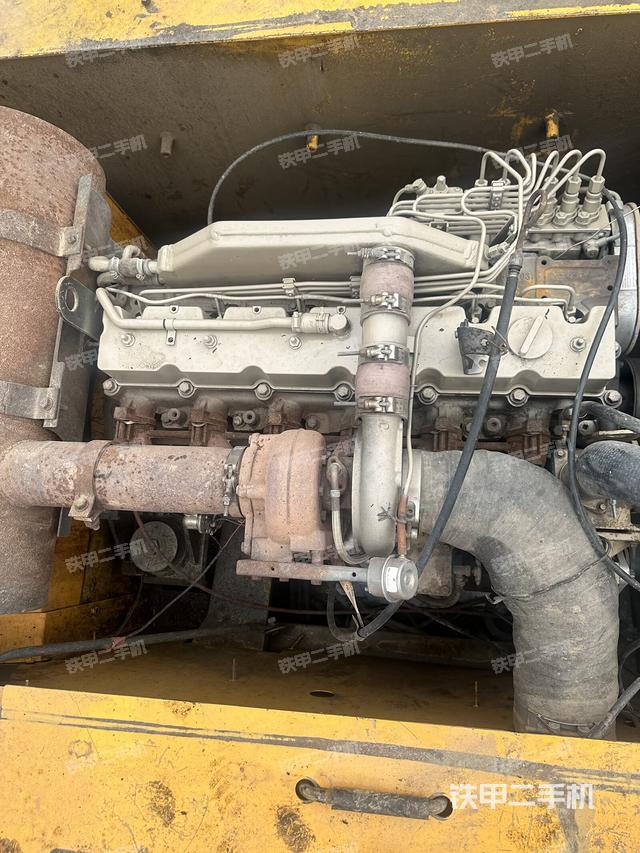 发动机整体俯视（整机外观）