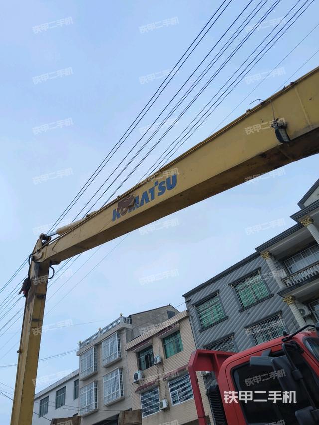 鏟斗右后整體（工作和回轉(zhuǎn)裝置）