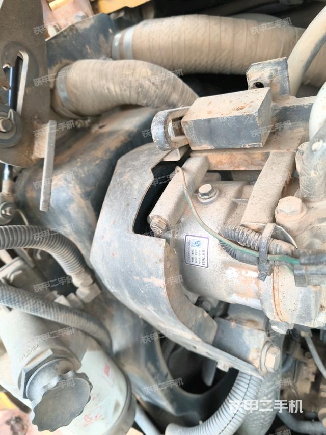 回轉(zhuǎn)馬達（上車部件）