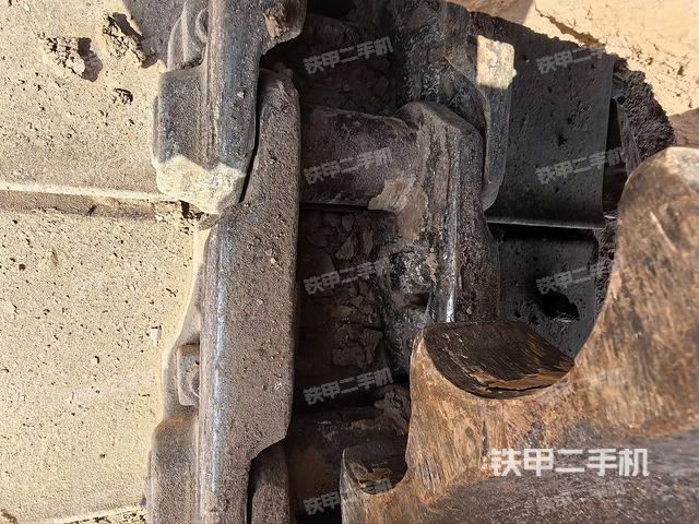 左側(cè)行走馬達(dá)蓋板（行走機(jī)構(gòu)）