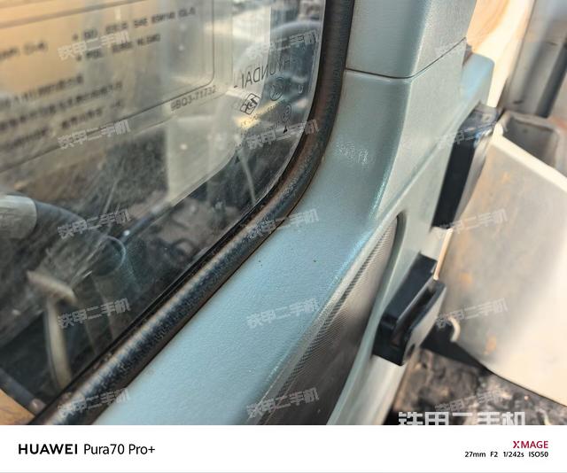 右側(cè)玻璃角標(biāo)（駕駛室部分）