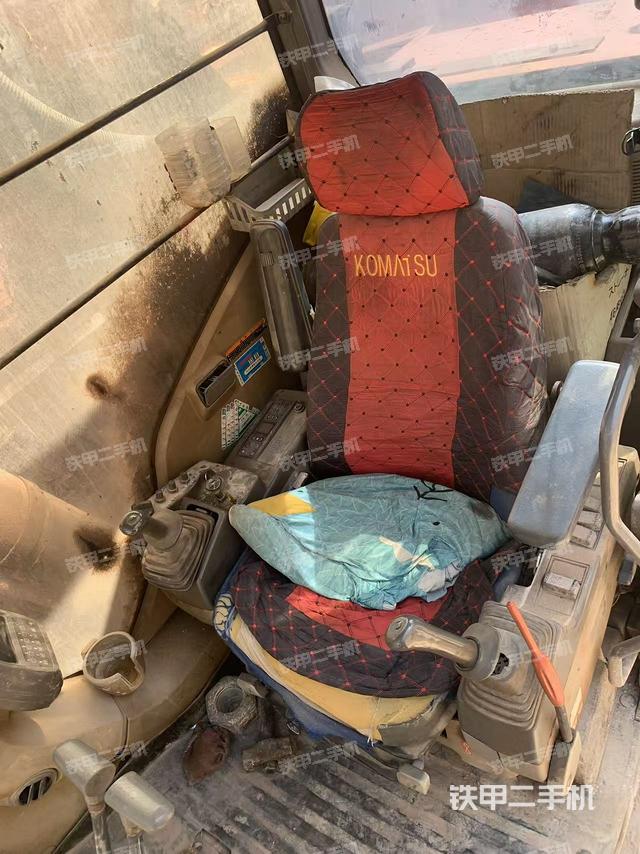 駕駛室整體（整機(jī)外觀）