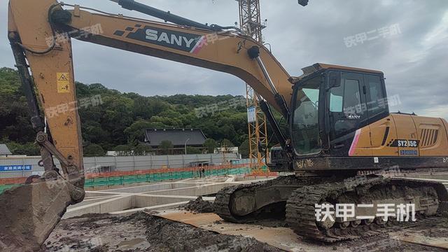 三一重工SY215C ACE挖掘機(jī)