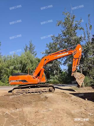 斗山DH300LC-7挖掘机实拍图片