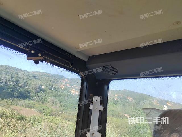 駕駛室頂部（整機(jī)外觀）