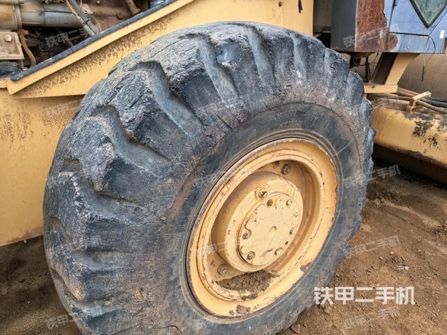 正后側(cè)（壓路機前后車架）